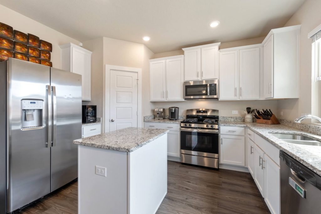 RealEstatePhotographerKitchen Real Estate Photography, Bathroom, Charlotte, Real Estate Photographer, Kitchen, Marble, Quartz, Charlotte, Huntersville, Mooresville